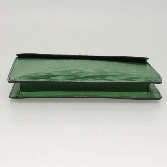 LOUIS VUITTON Epi Montaigne 23 Clutch Bag Green - Picture 7 of 16